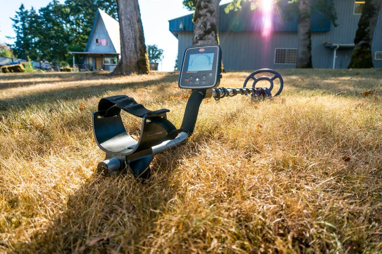 Best Metal Detector For Money